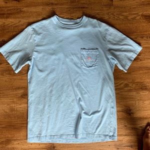 Men’s vineyard vines tshirt
